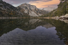 Le massif du Néouvielle est un massif de montagnes de la chaîne des Pyrénées situé dans le département des Hautes-Pyrénées en région Occitanie, en France. Il mesure 25,5 km de long pour 17 km de large, et culmine au pic Long à 3 192 mètres.
